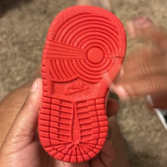 Dunks - Picture 3 of 4